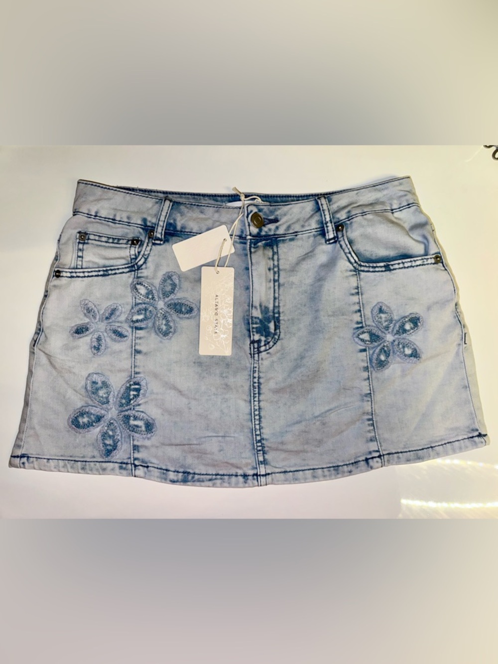 New Altard State Skirt Size M Flowers Blue Denim Mini, $68 - Picture 5 of 10